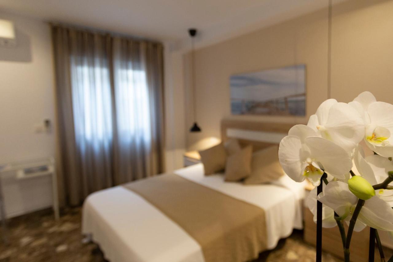 Room Boutique 32 Dénia Esterno foto